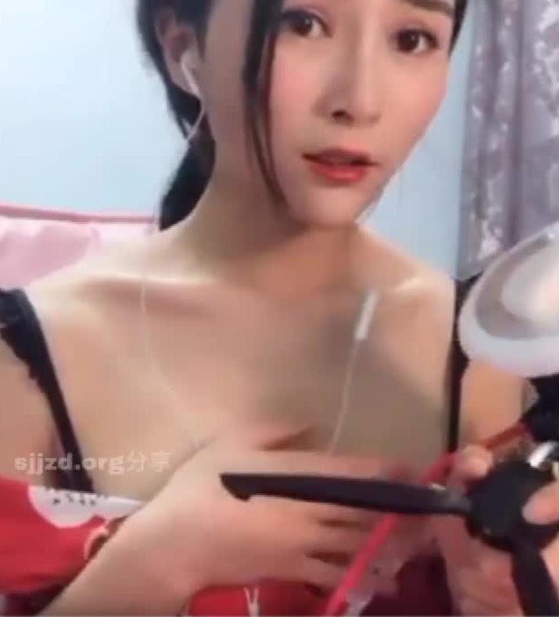 1234565.jpg 《和服舔耳娇喘诱惑》NJ:筱楠